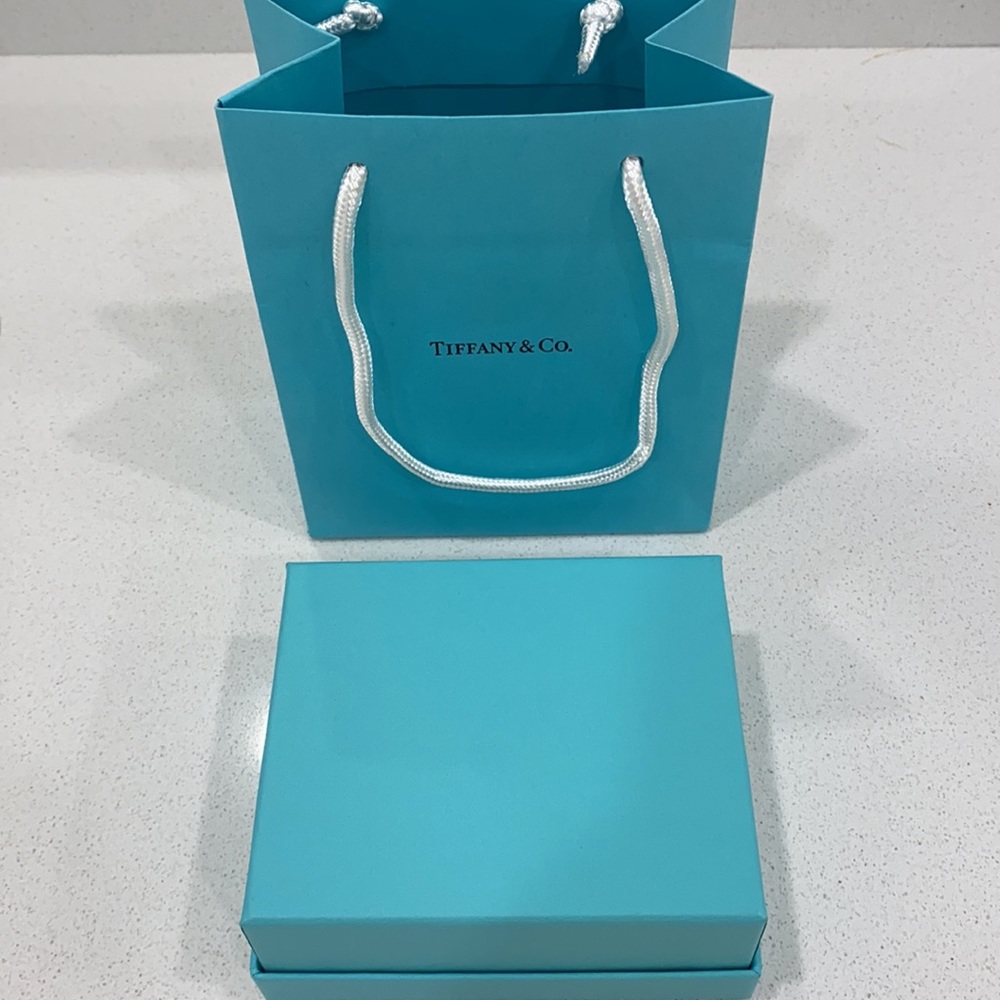 Tiffany box set - Picture 5 of 7